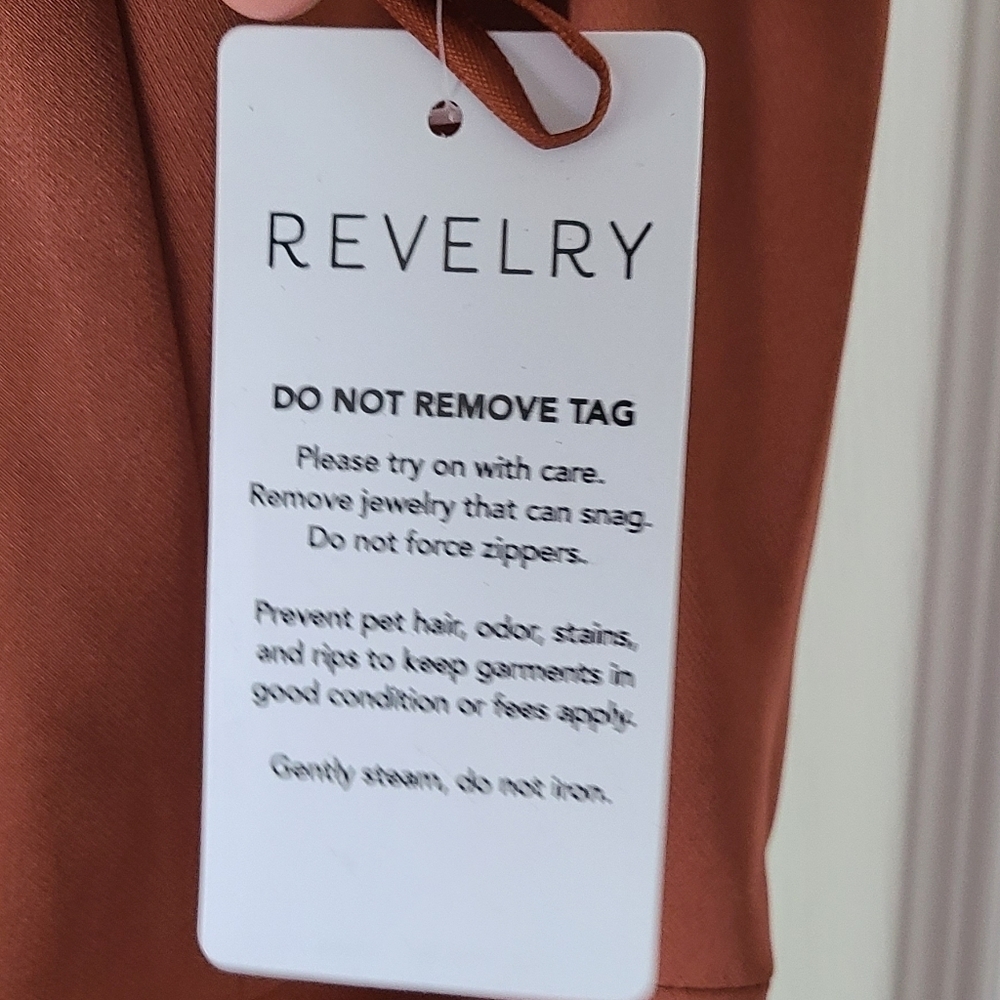 NWT Revelry Dakota Crape Dress - Picture 3 of 6